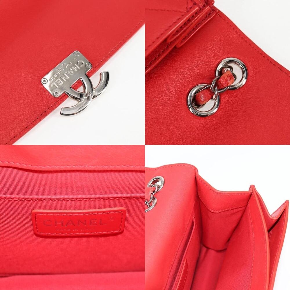 Chanel Matelasse Chain Shoulder Bag - Picture 7 of 8
